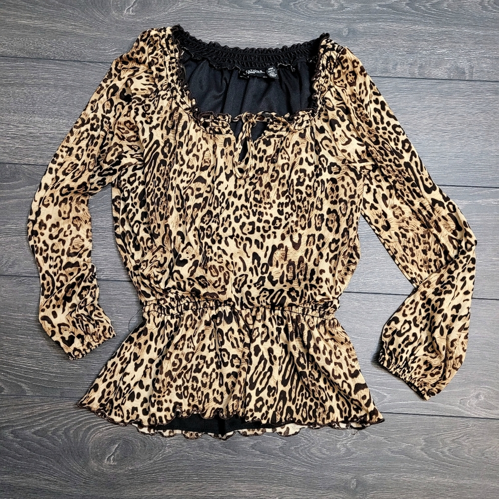 Leopard Jaguars Animal Print Notations Top - Picture 6 of 6